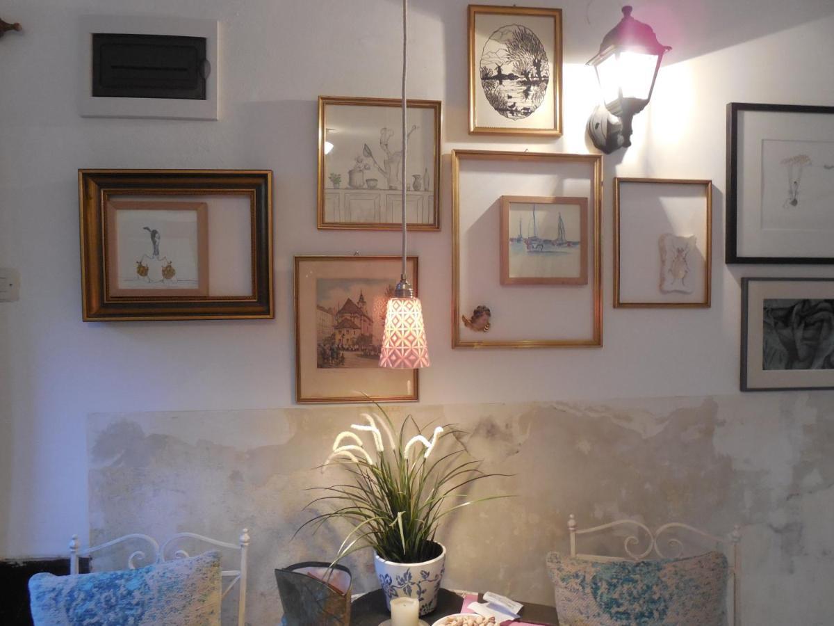 Appartement Steinhaus Mit Terrasse à Rovinj Extérieur photo