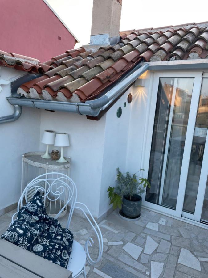 Appartement Steinhaus Mit Terrasse à Rovinj Extérieur photo
